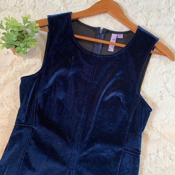 ALYA navy velvet fit and flare sleeves dress - Picture 3 of 7
